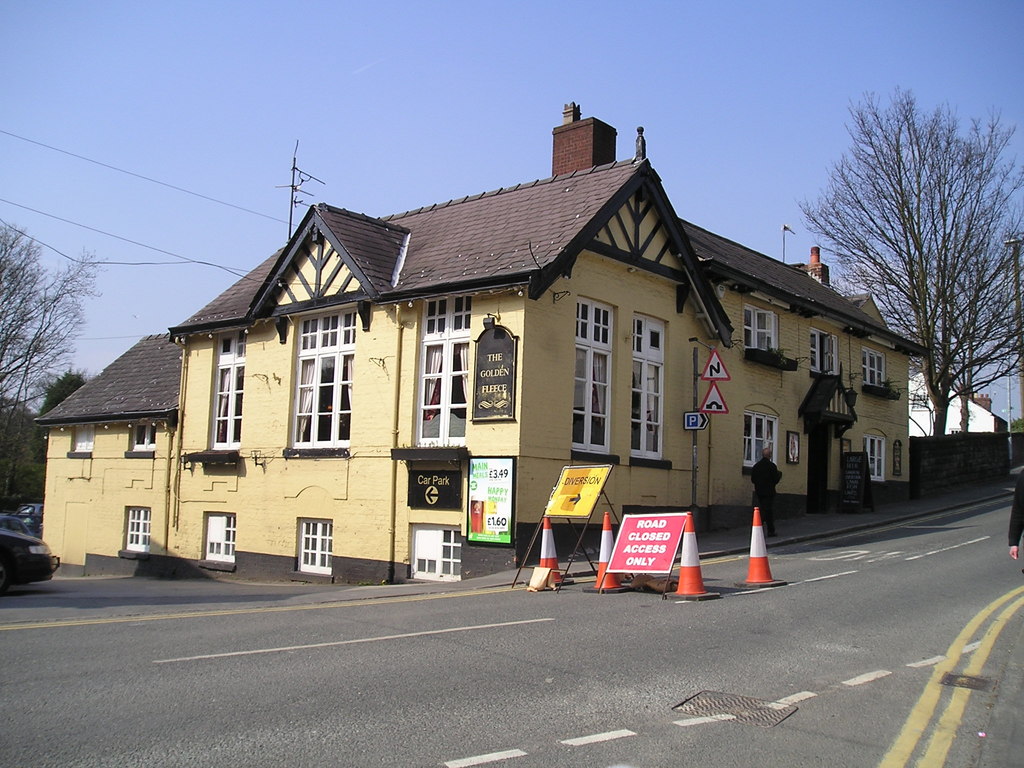 The Golden Fleece Pub, Lymm © canalandriversidepubs co uk cc-by-sa/2.0 ...