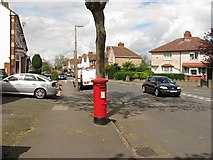 SJ9300 : Pillar box, Vicarage Road (Wednesfield) by Richard Webb