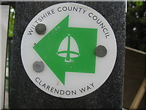 SU2432 : Clarendon Way Logo by Chris Heaton