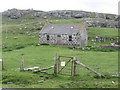 NL6297 : Semi ruined house, Vatersay by Phillip Williams
