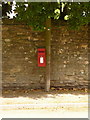 Upwey: postbox № DT3 74, Stottingway Street