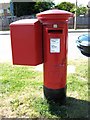 George V postbox, Chalcraft Lane, North Bersted