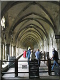 SU1429 : Cloisters, Salisbury Cathedral by Basher Eyre