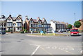 Roundabout, Station Rd and Station Av