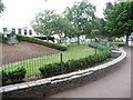 Weston-Super-Mare : Pavement & Greenery