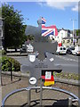 "Twin Town" sculpture, Bank Street