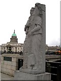 O1634 : A statue of the Venerable Matt Talbot at the southern end of Matt Talbot Bridge by Eric Jones