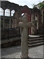 SW6941 : St Rumon's Cross, Redruth (c.14th century) with old cinema garden behind by Neil Theasby