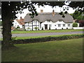 Thatched cottage, Lower Quinton