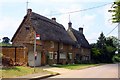 Thatched cottages on Banbury Road