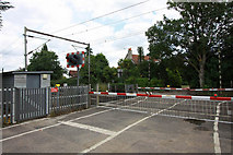 TL6600 : Railway crossing by John Salmon