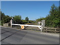 R5759 : Level crossing on Long Pavement Road by David Hawgood