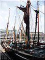 London : Tower Hamlets - St Katharine Docks