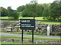 Walking along the Leeds to Liverpool Canal #397