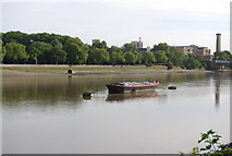 TQ2877 : Barge in the River Thames off Battersea Park by N Chadwick
