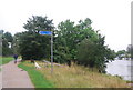 Cycleway signpost, Thames Path near Ham