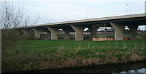 TL0701 : M25 viaduct by Graham Horn
