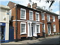 Georgian houses in Thoroughfare