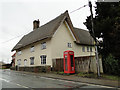 One of many lovely thatched cottages in Oakley