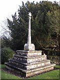 ST0167 : Churchyard cross, Gileston by John Lord