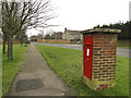 Large Edward VII postbox at Reydon