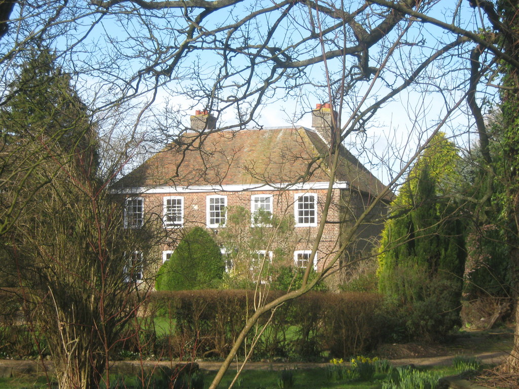 Coxhill House, West Hougham © David Anstiss cc-by-sa/2.0 :: Geograph ...