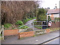 Footpath to Seamans Avenue