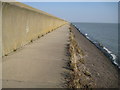 Canvey Island: Sea defence wall at Leigh Beck