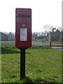 Ringwood: postbox № BH24 55, Parsonage Barn Lane