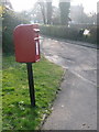 Ringwood: postbox № BH24 25, Mansfield Road