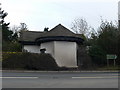 Former toll house on the A417 near Saffron