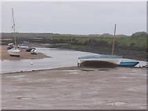 TF8444 : Overy Creek, Low Tide by Colin Smith