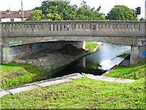 O1233 : Suir Road Canal Bridge, Kilmainham/Cill Mhaighneann by L S Wilson