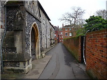 SU4828 : Winchester - St Michaels Passage by Chris Talbot