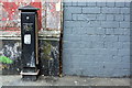 Benchmark on the wall of Portobello Bridge next to Earl of Portobello pub