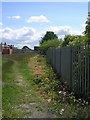 Footpath alongside Railway - Carr Crofts