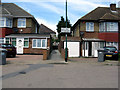 North Wembley:  Passage leading north from Byron Road