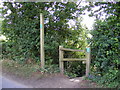 Footpath to Poplar Farm