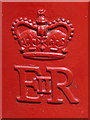 Lymington: detail of EiiR postbox cipher
