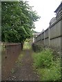 Path alongside Idle Recreation Ground - Cross Road