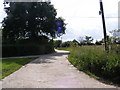 TM2662 : Footpath to Mutton Lane & entrance to Kettleburgh Lodge by Geographer