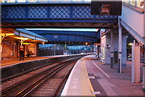 TQ4109 : Platforms 1 & 2, Lewes Station by N Chadwick