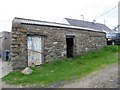 B8645 : Stone-walled shed, Tory Island by Kenneth  Allen