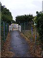 Footpath to the B1119 Saxmundham Road