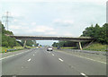 M4 roadbridge - Lane from Hook to Wootton Bassett crosses