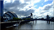 NS5665 : River Clyde at Glasgow by Thomas Nugent