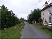 TM4160 : Low Road, Friston by Geographer