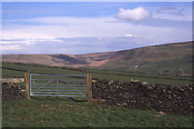 SD9907 : The Diggle valley from near Lark Hill, Dobcross by Michael Fox