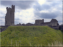 SE6183 : Helmsley Castle by David Dixon