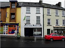 G9278 : Blue Stack Lounge Bar, Donegal Town by Kenneth  Allen